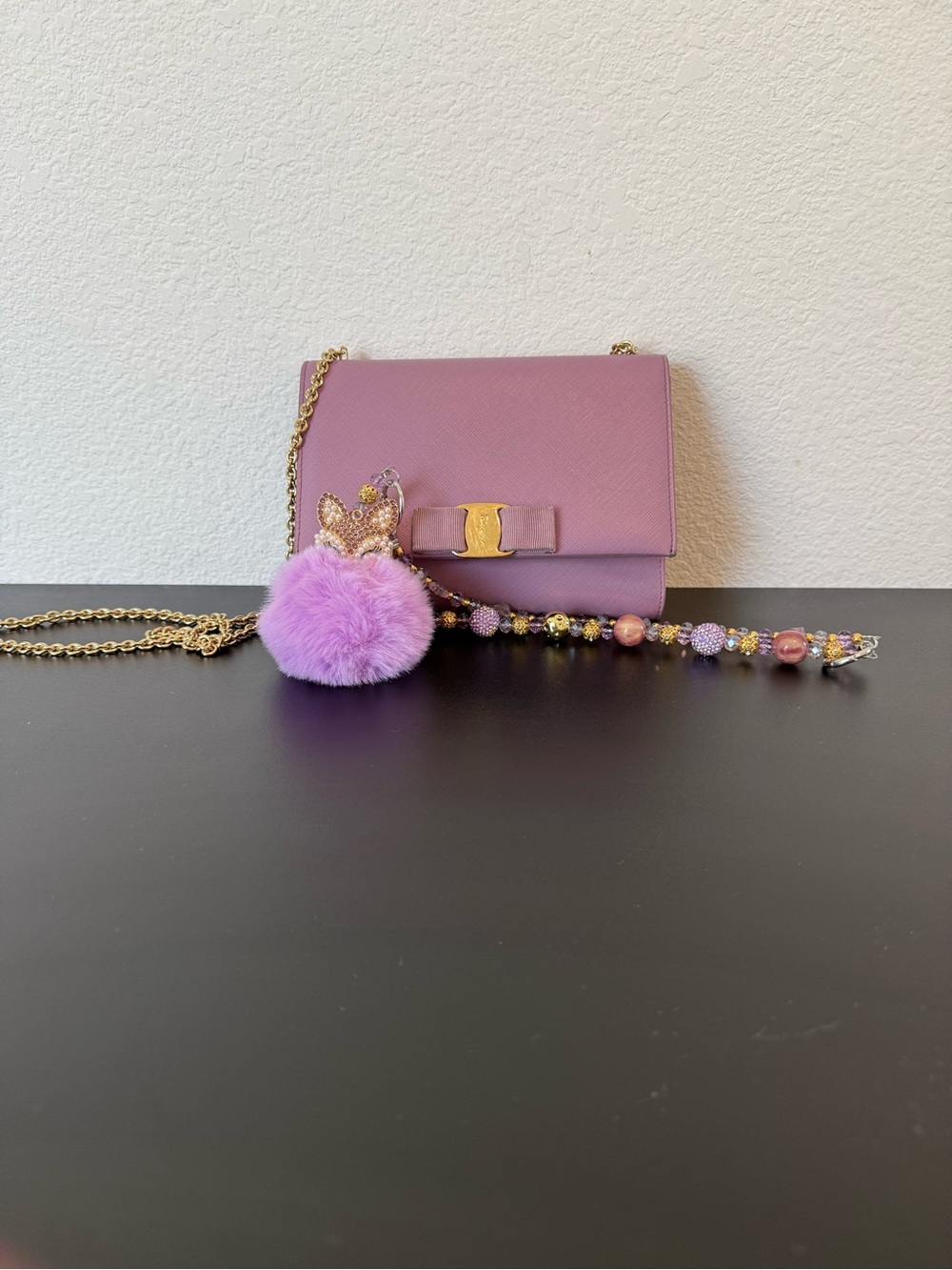 Authentic Salvatore Ferragamo Vara Bow Lilac leather clutch/crossbody - Picture 15 of 16